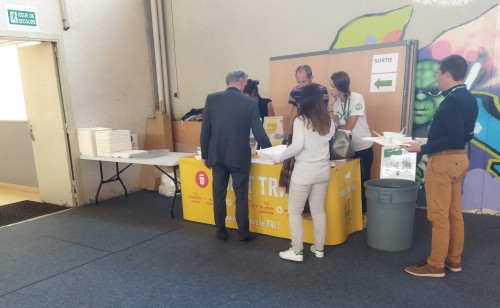 stand table aide tri débarrassage connexions